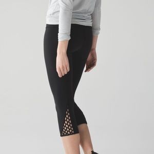 Lululemon True Self Crop II